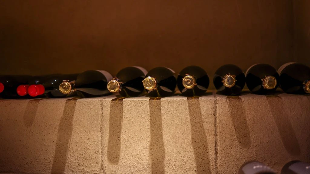 Restaurant cellar rack with allocation bottles